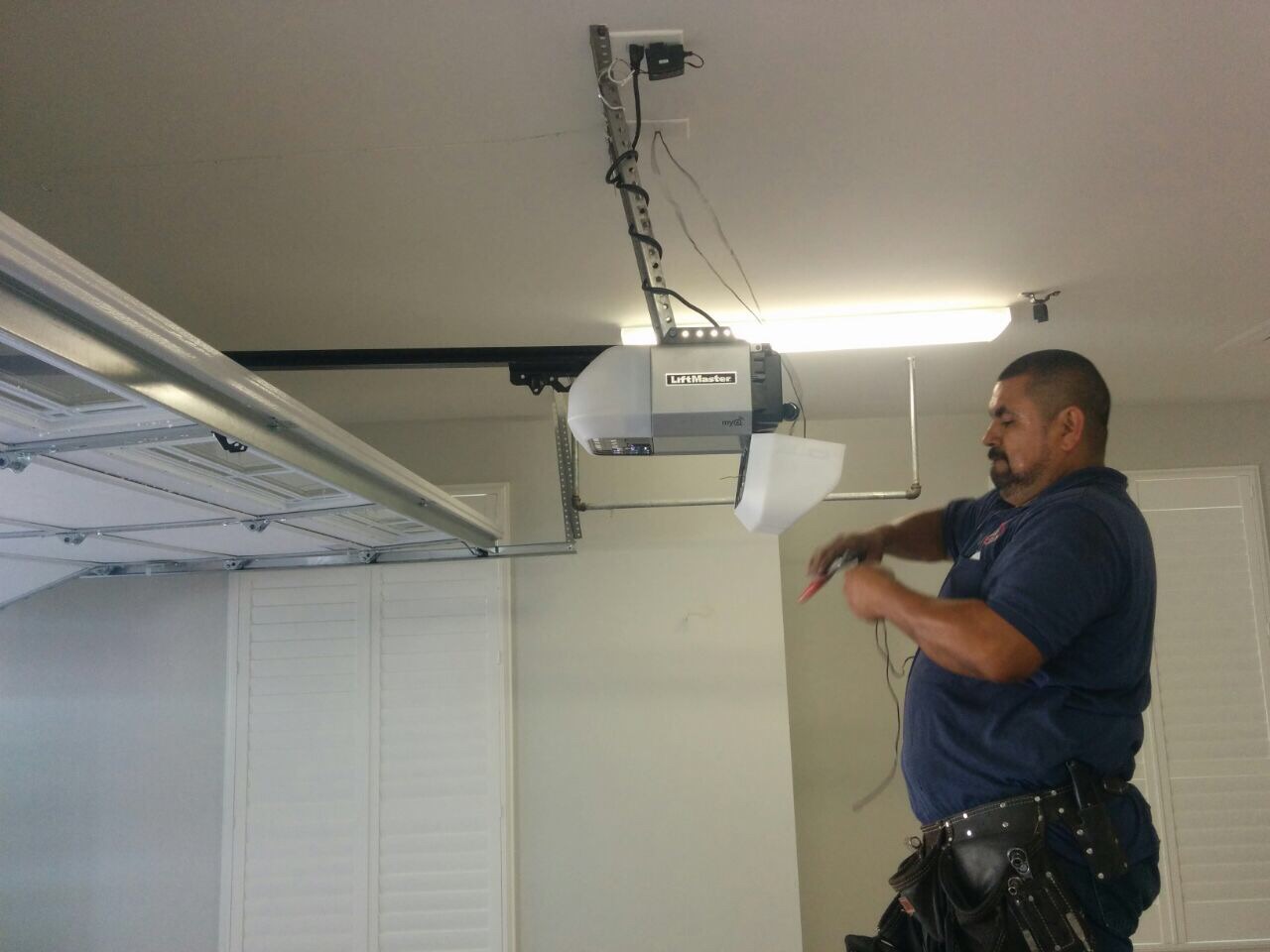 Garage Door Openers 24/7 Services